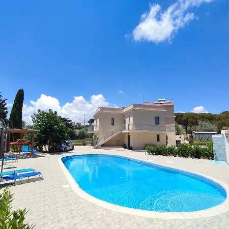 Bed & Breakfast Cristian 2*
